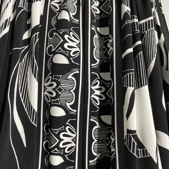 London Times Halter Neck Floral Dress  Size 12 Black and White Floral Print - Picture 2 of 8